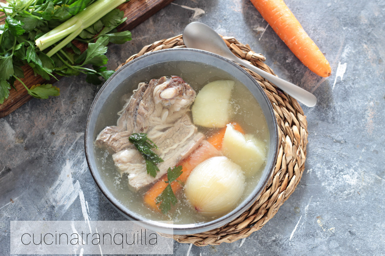 Brodo di carne ricetta di famiglia
