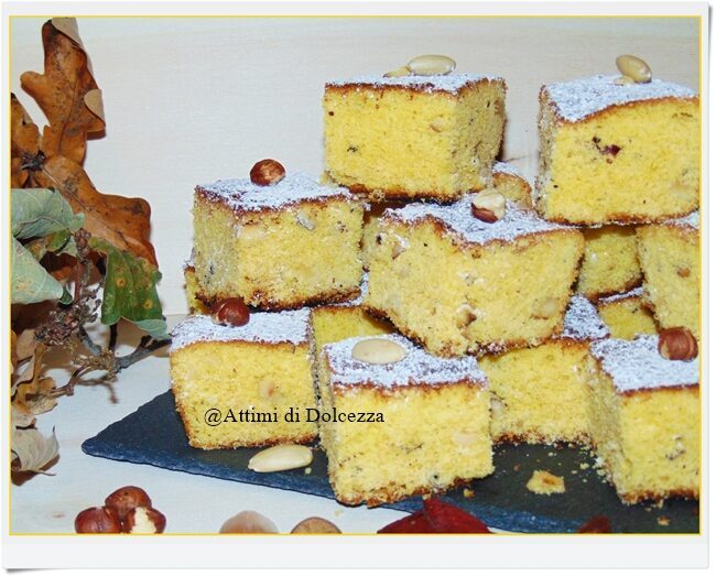 Brownies al cioccolato bianco nocciole e mandorle