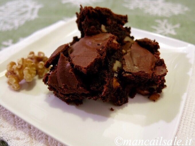 Brownies alle noci e cioccolato