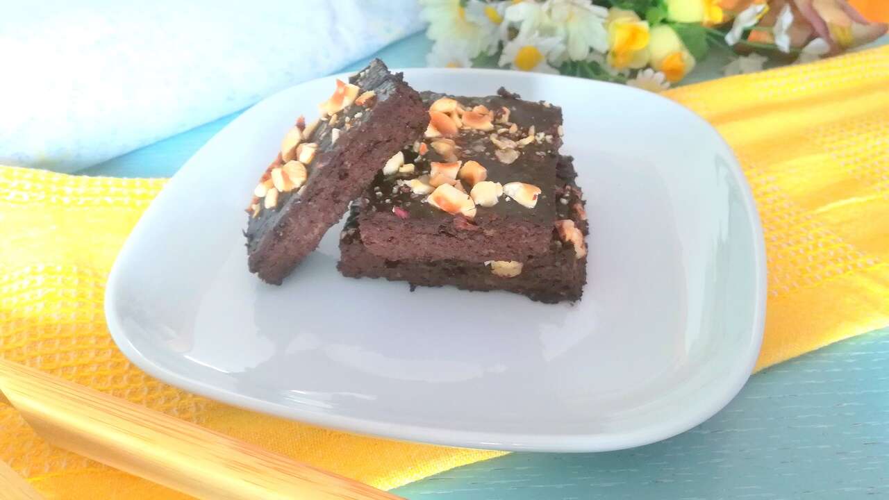 Brownies avocado e banana, anche bimby: morbidissimi, senza farina