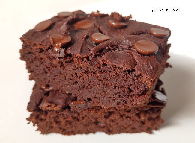 Brownies vegan 4 ingredienti ceci e mandorle