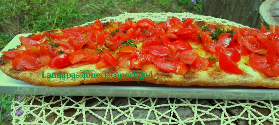 Bruschetta con pomodoro e basilico