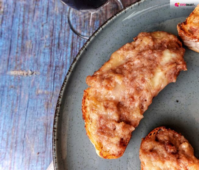 Bruschette di salsiccia e stracchino: facili e veloci