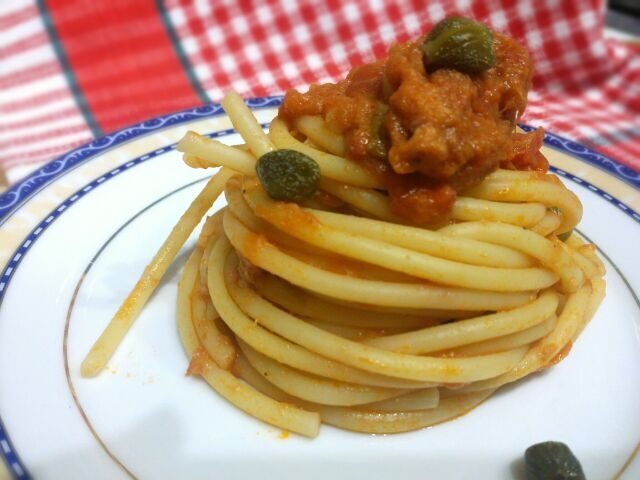 Bucatini al tonno