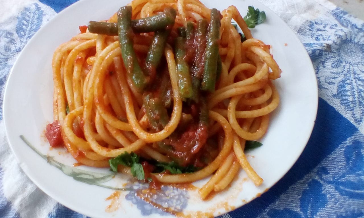 Bucatini con fagiolini verdi