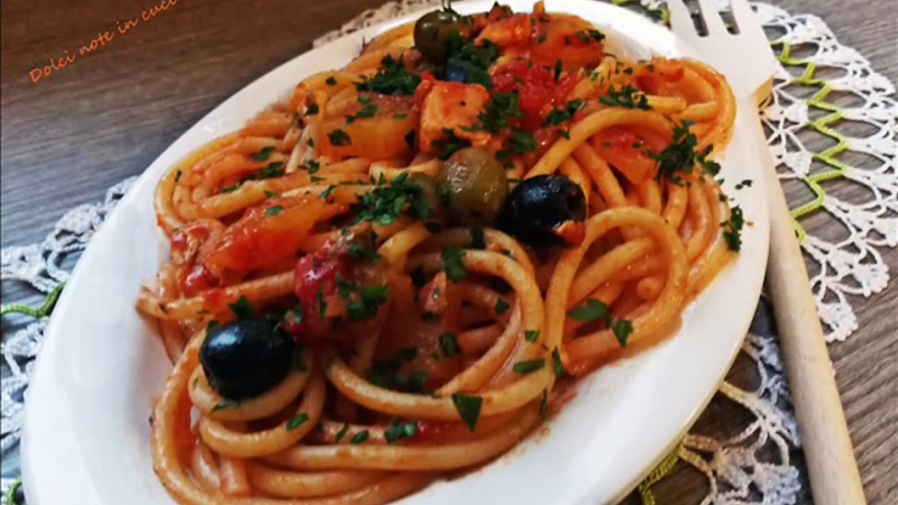 Bucatini con sugo di pesce spada alla messinese