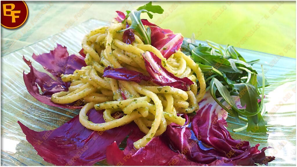 Bucatini in salsa di rucola