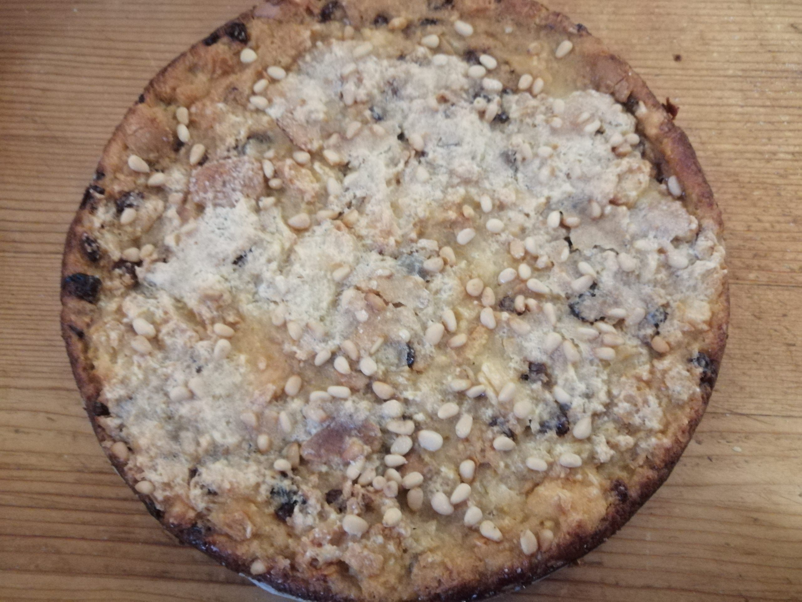 Budino di pane e pinoli
