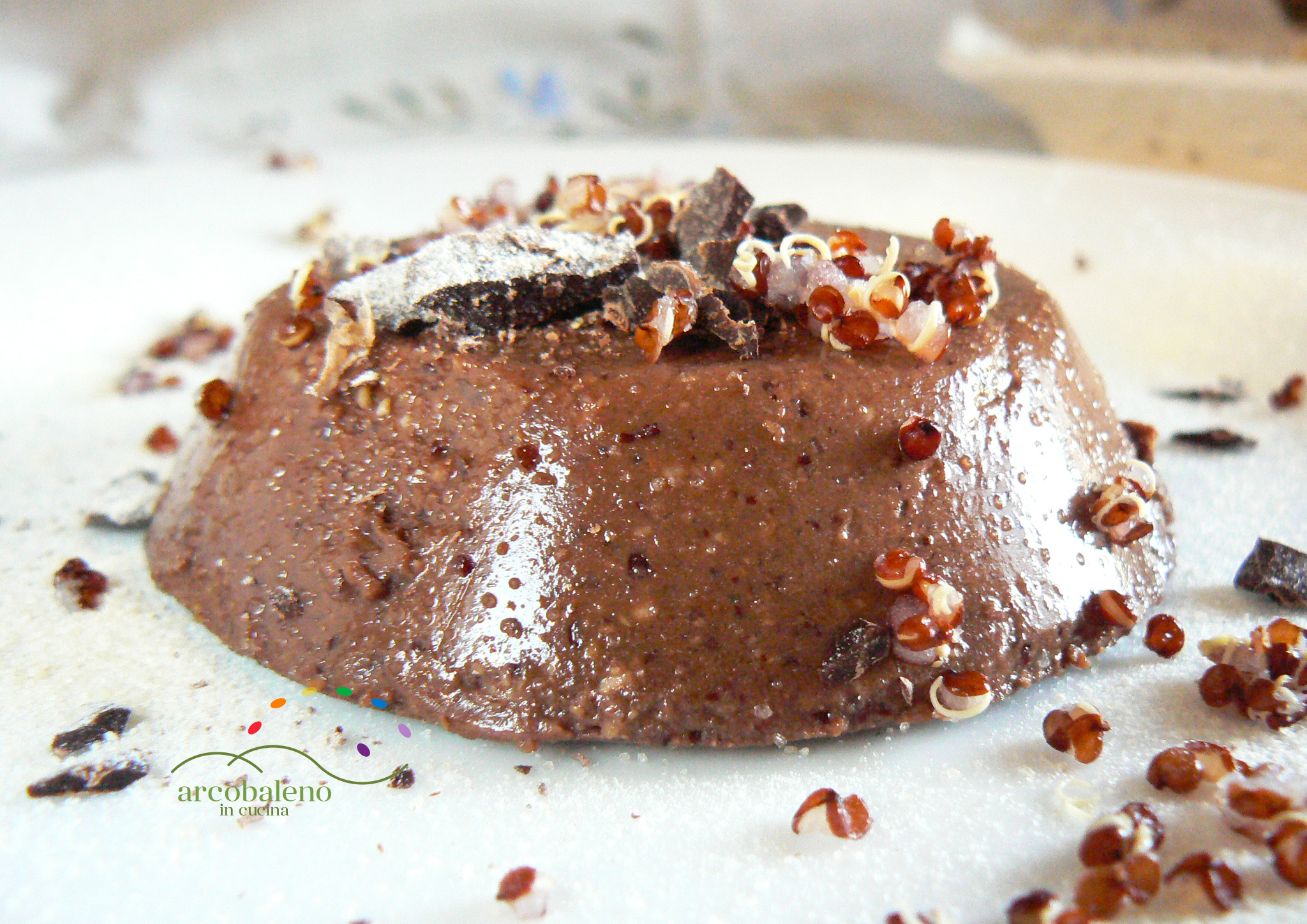 Budino vegan glutenfree con quinoa nera e cioccolato fondente