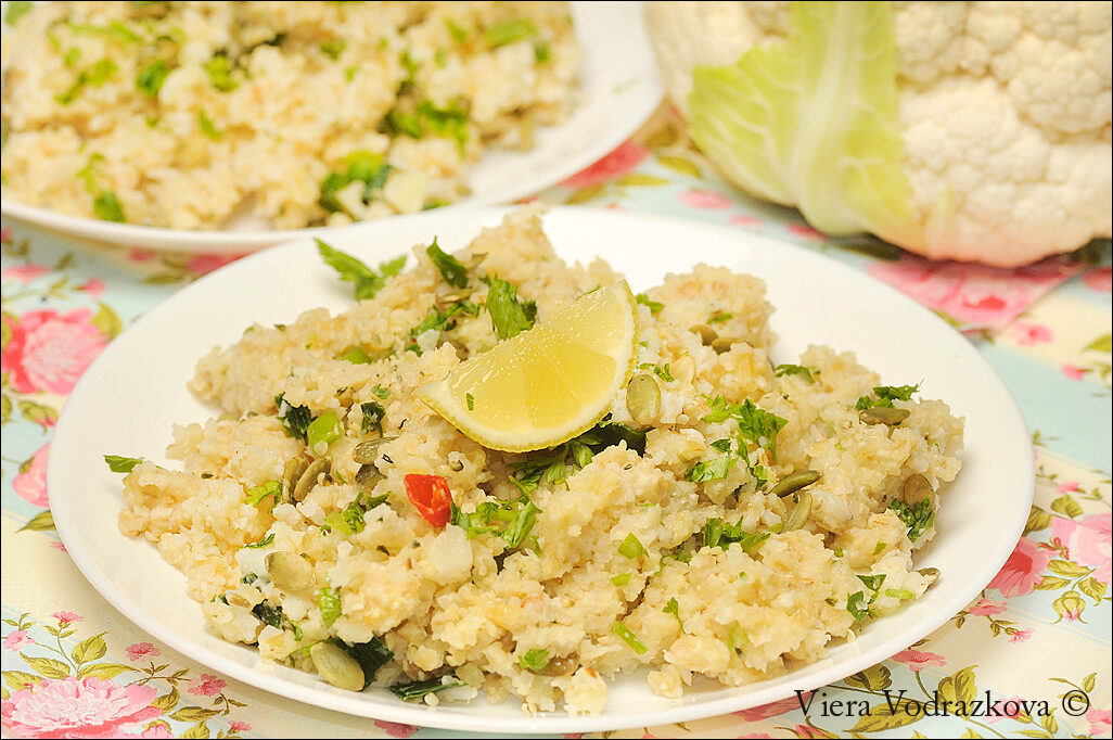 Bulgur con riso di cavolfiore e azuki decorticati