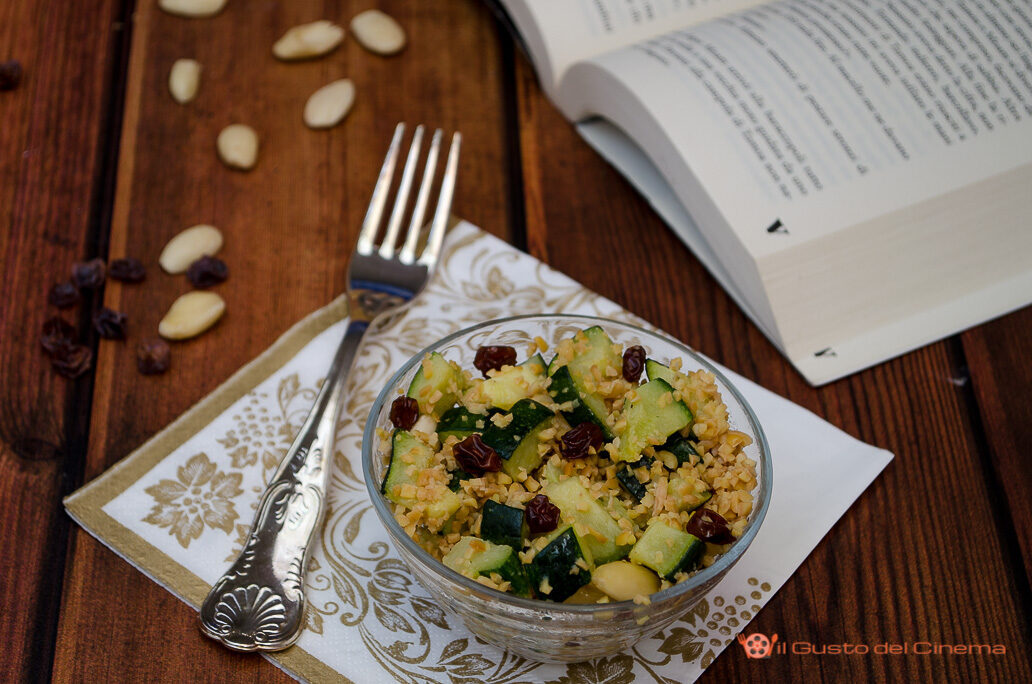 Bulgur di soia con zucchine uvetta e mandorle