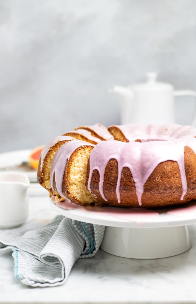 Bundt cake al pompelmo rosa