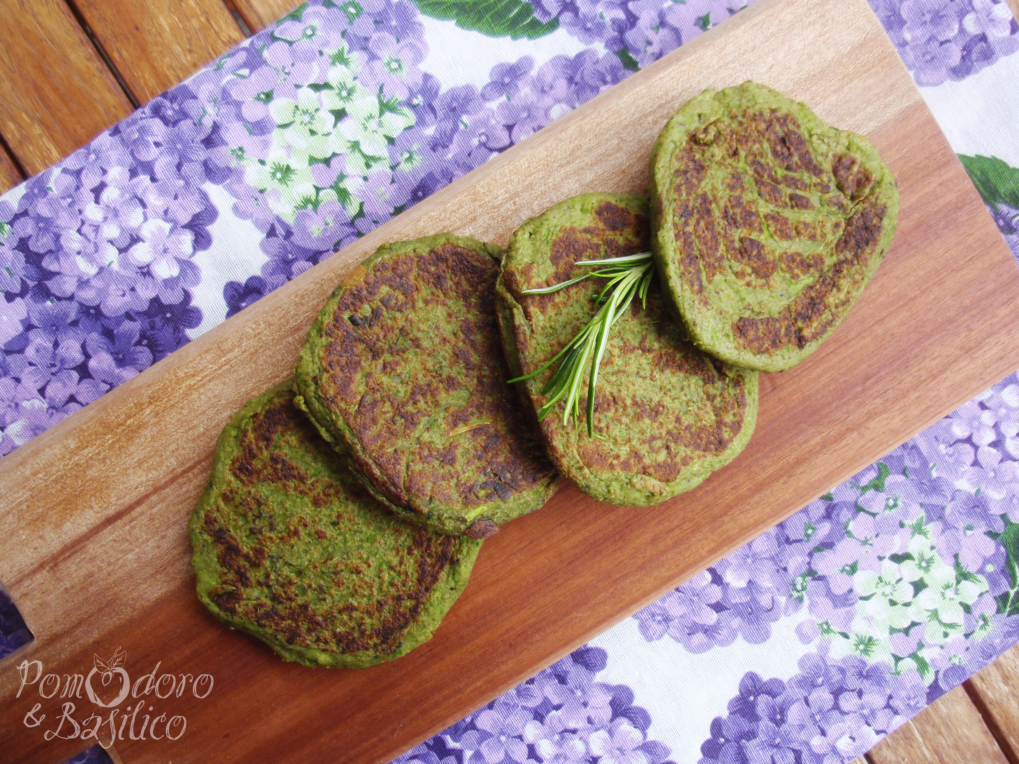 Burger asparagi e pioppini