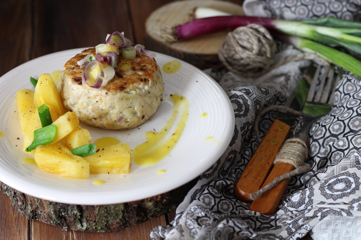 Burger di pollo ananas e pepe di Timut