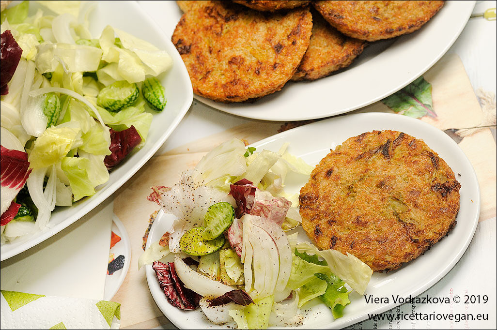 Burger di quinoa e verza senza glutine