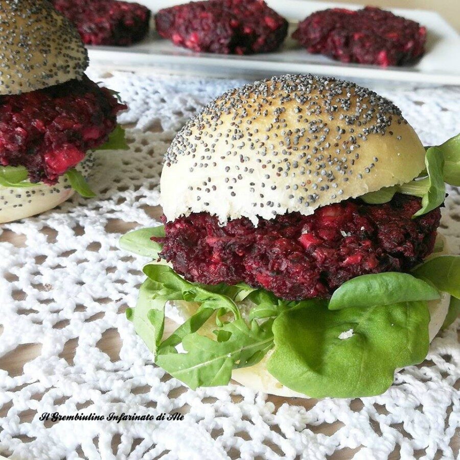Burger di rapa rossa e feta greca