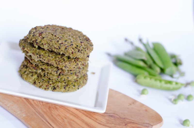 Burger proteici di quinoa e piselli