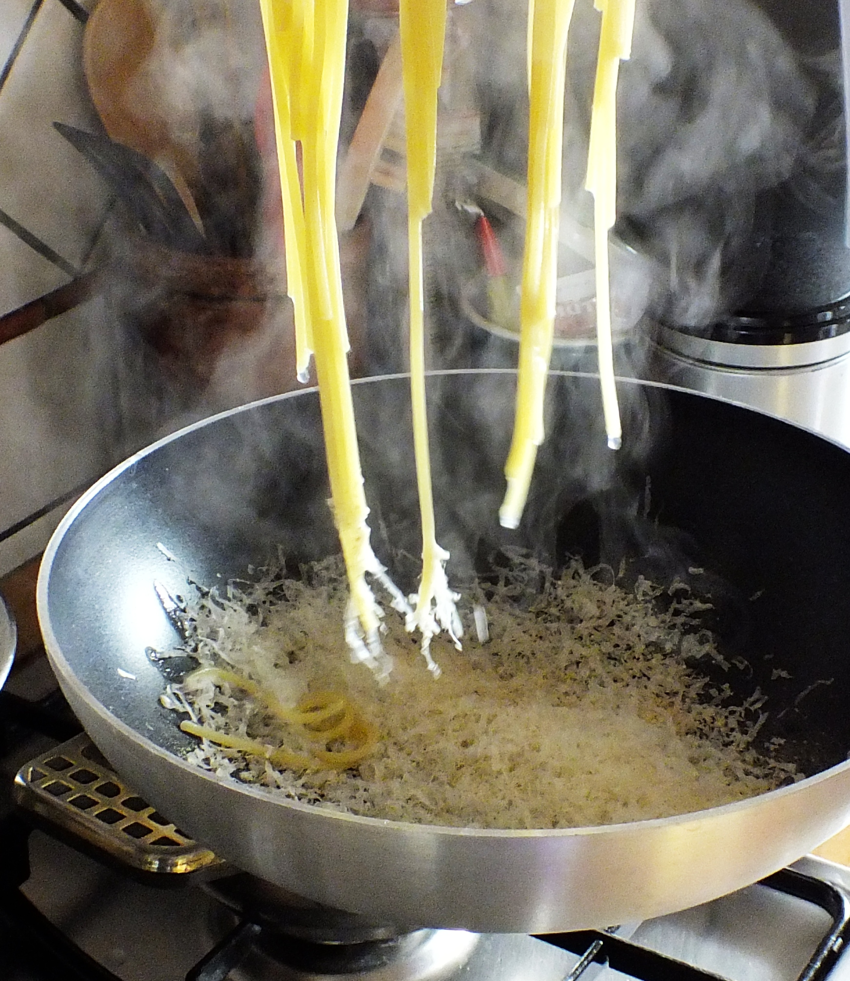 Cacio e pepe,  gusto ovunque