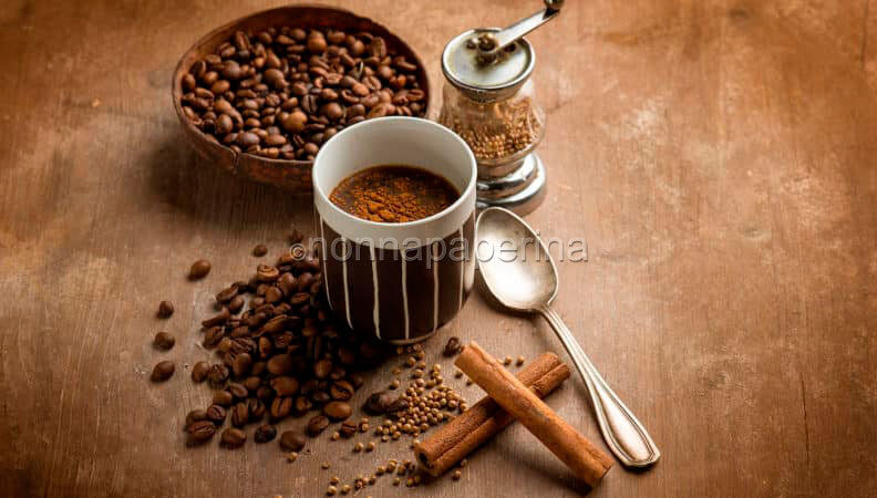 Caffè marocchino alla cannella e coriandolo: il digestivo alternativo