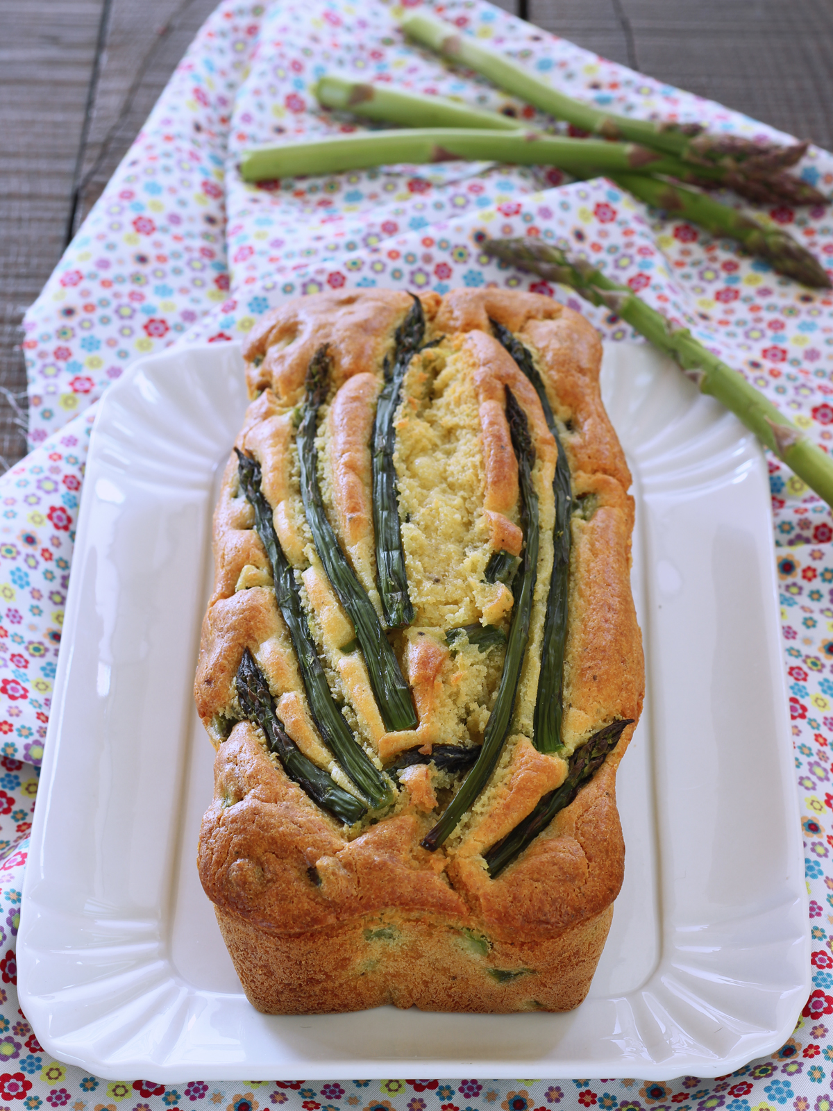 Cake asparagi e parmigiano