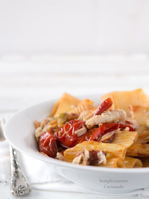Calamarata, sgombro piccante rizzoli, pachino