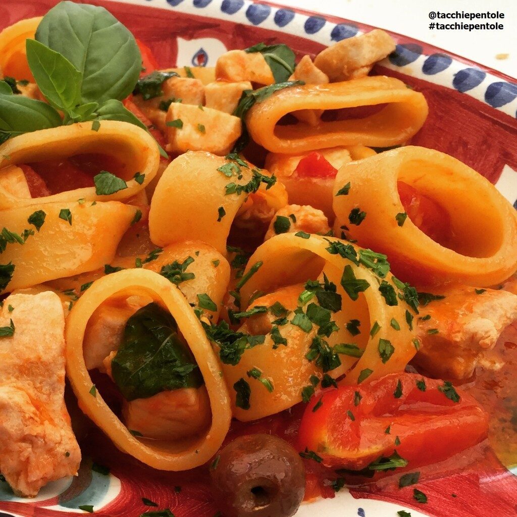 Calamarata veloce con tonno e spada