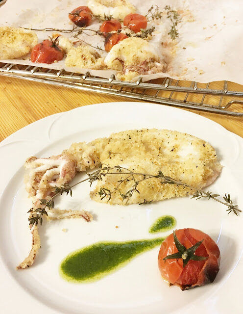 Calamari al forno con emulsione al basilico e pomodori appassiti