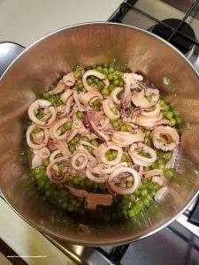 Calamari e piselli