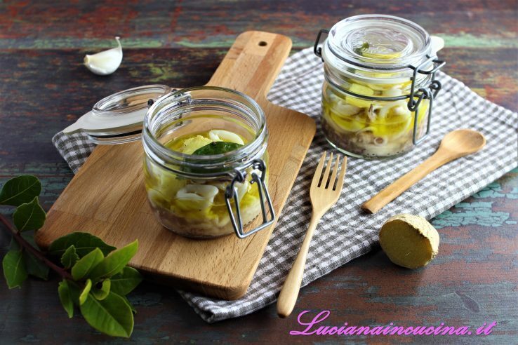 Calamari nel vasetto con profumo di alloro e zenzero