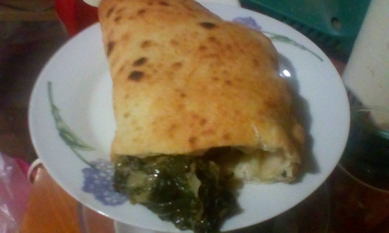 Calzone con la scarola