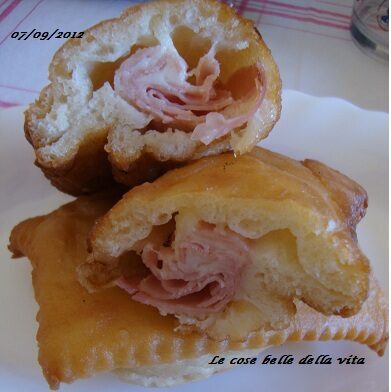 Calzoni fritti