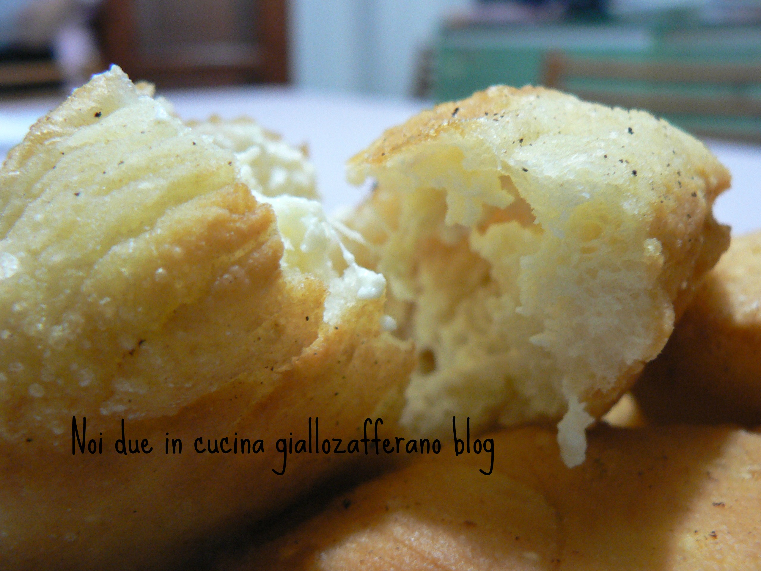 Calzoni fritti