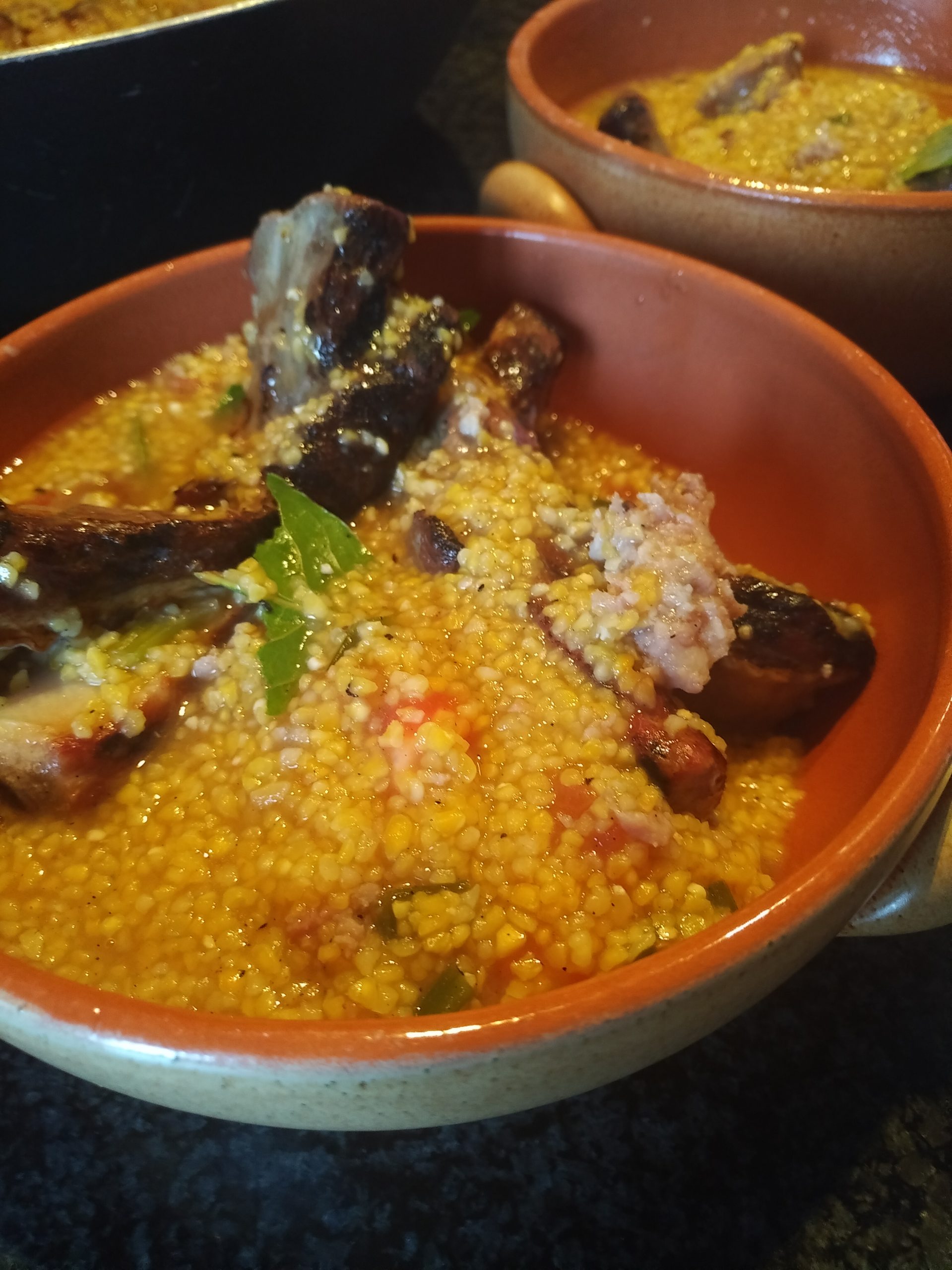 Canjiquinha com churrasco (brasile)