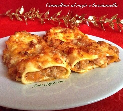 Cannelloni al ragù e besciamella