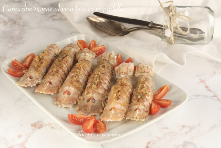 Canocchie ripiene al vino bianco in padella