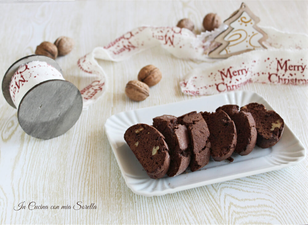Cantucci al cacao e noci