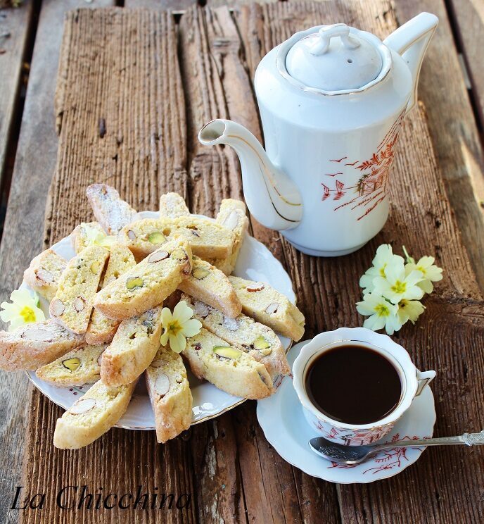 Cantucci con mandorle e pistacchi