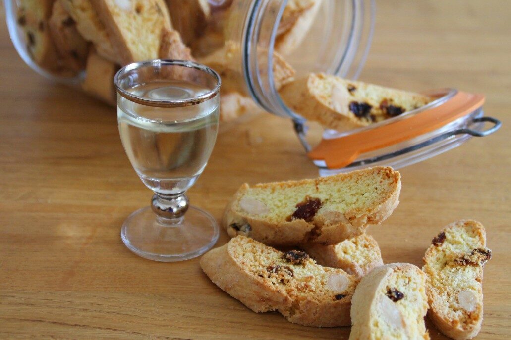 Cantucci mandorle e uvetta