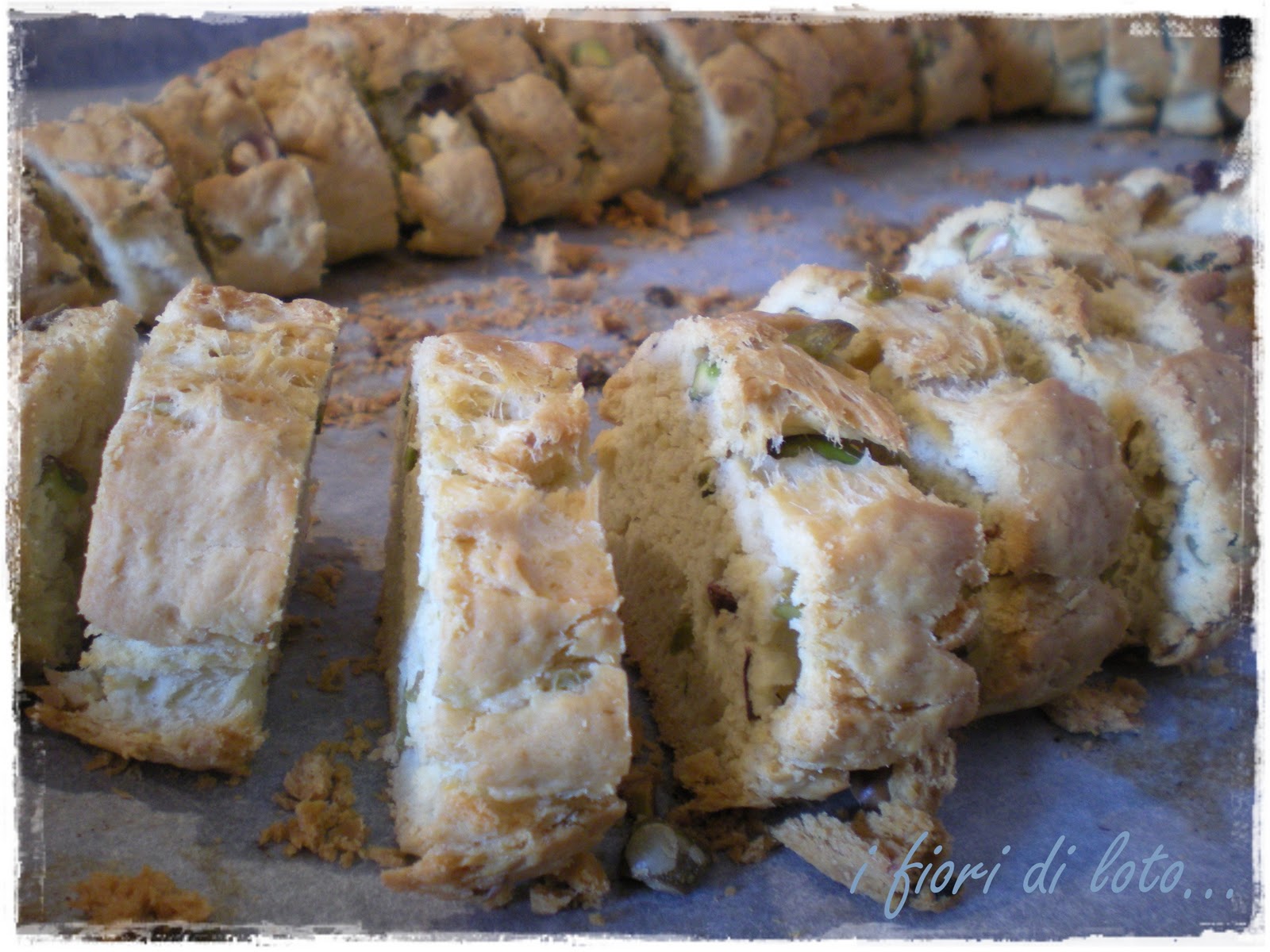 Cantucci.. nella versione salata.(senza lattosio)