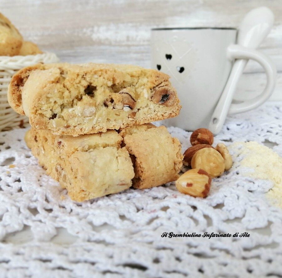 Cantucci rustici al cocco e mais