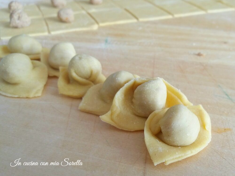 Cappelletti all’eugubina – ricetta tradizionale di Natale