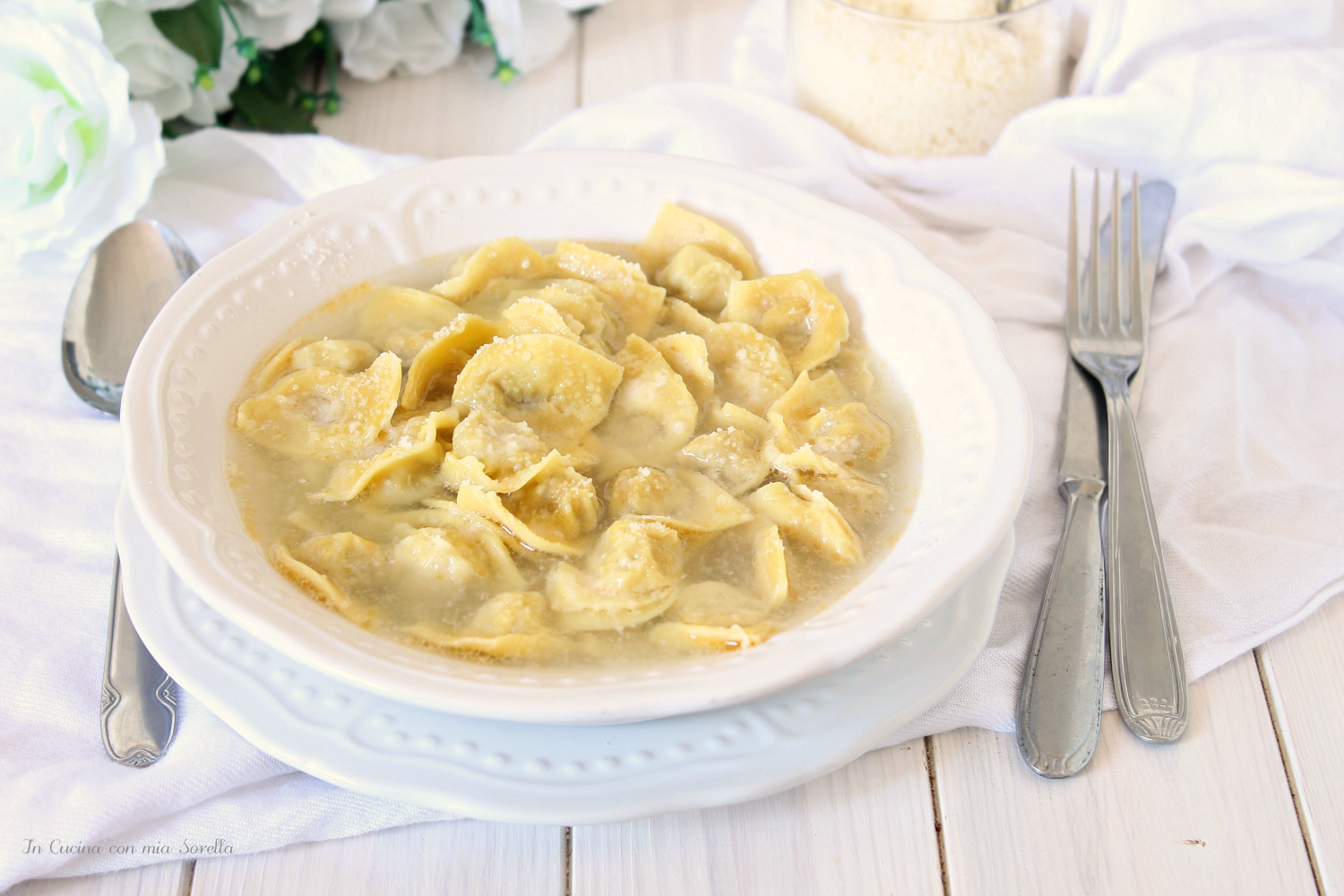 Cappelletti in brodo tradizionali