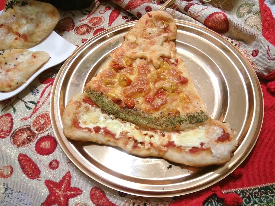Cappello della befana di pizza