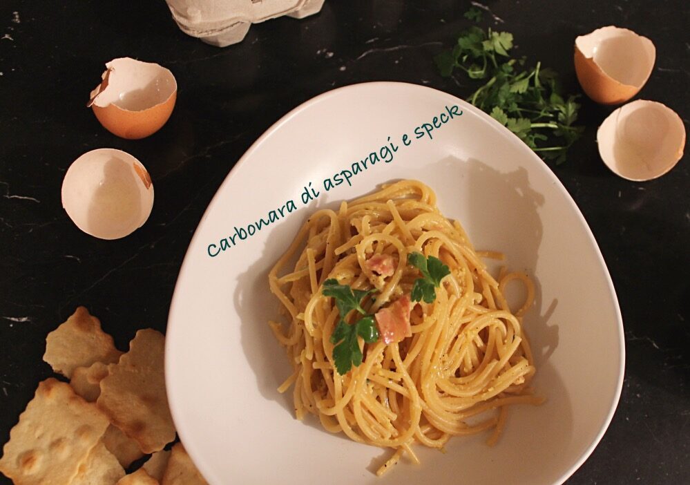 Carbonara asparagi e speck