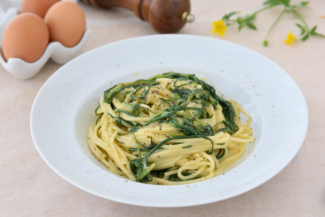 Carbonara di agretti (barba di frate)
