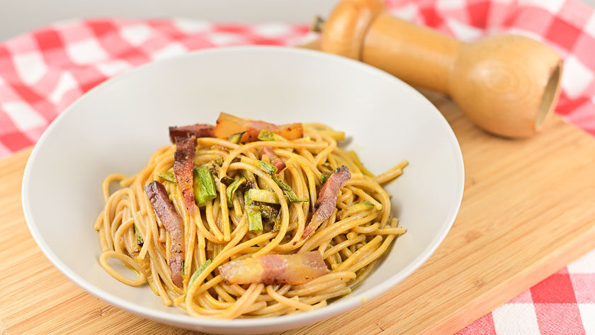 Carbonara di zucchine e guanciale