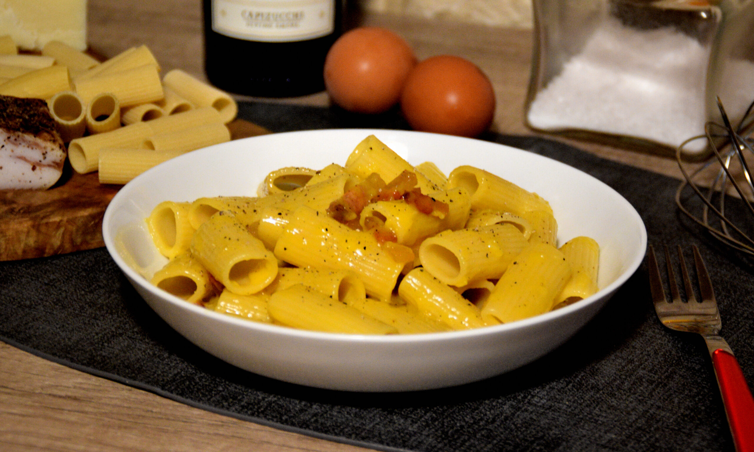 Carbonara Sora Lella fatta in casa: deliziosa pasta da fare in 30 minuti