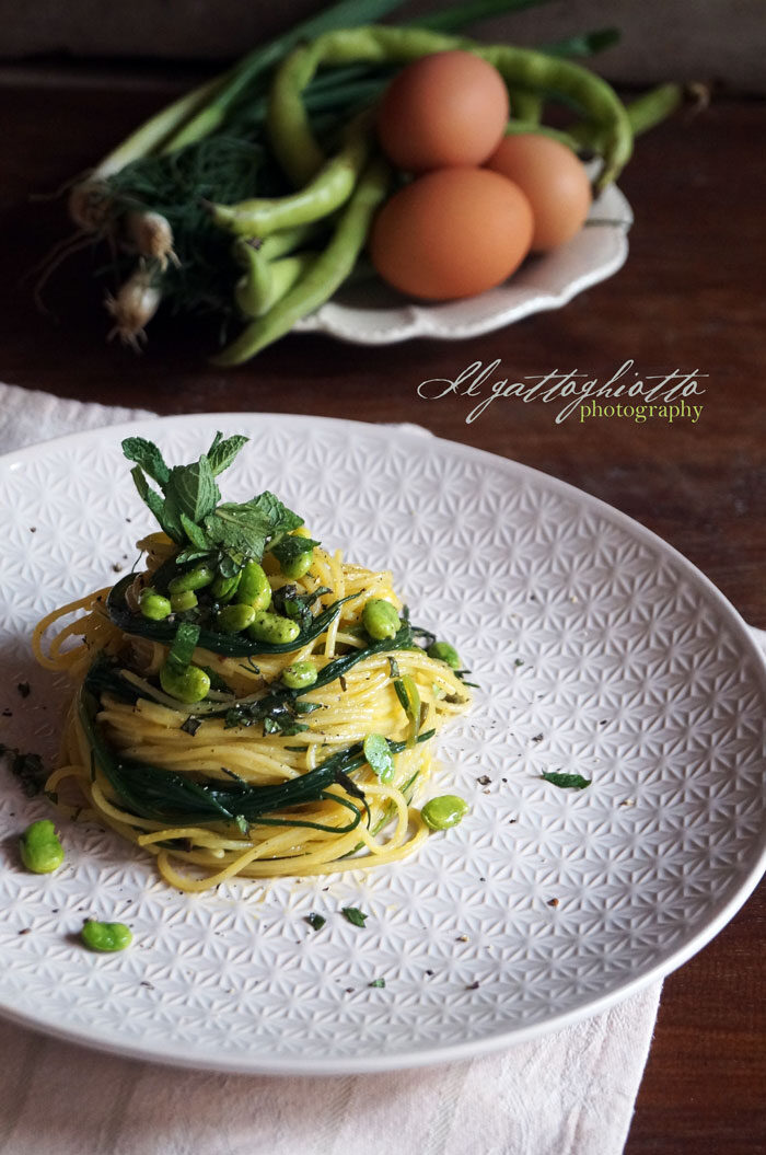 Carbonara veg con fave, agretti e menta