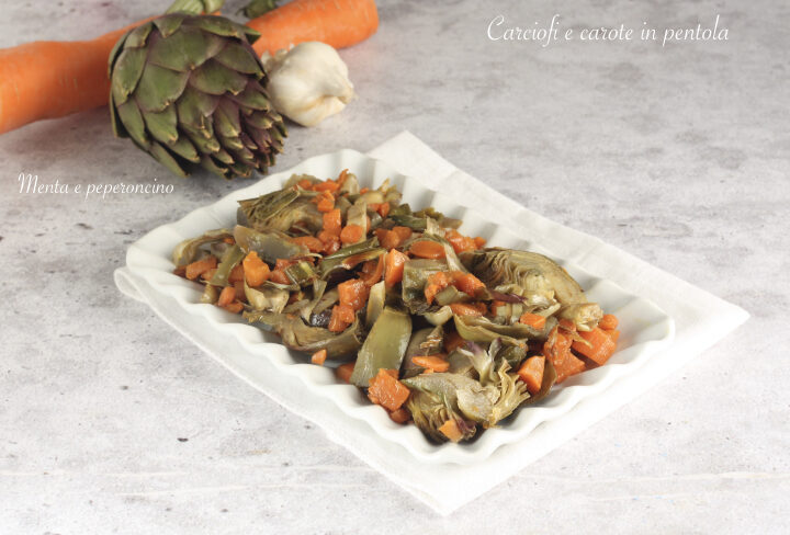 Carciofi e carote in pentola