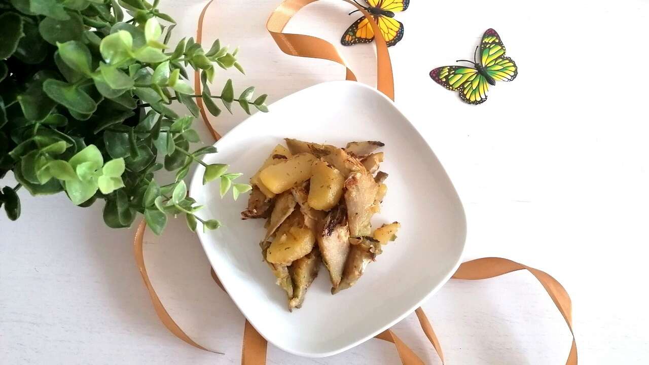 Carciofi e patate in padella: vegan e senza glutine
